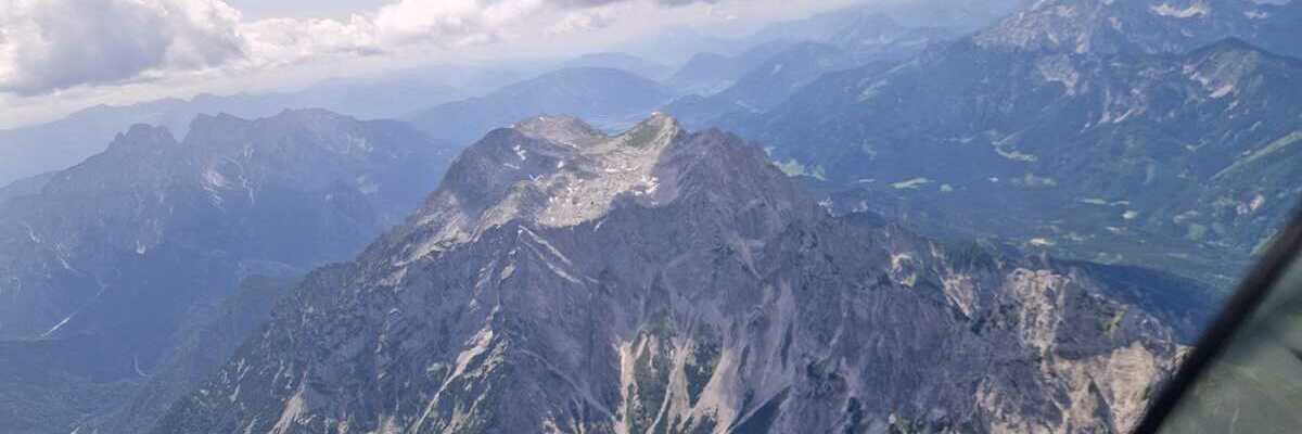 Flugwegposition um 12:26:24: Aufgenommen in der Nähe von Landl, Österreich in 2532 Meter